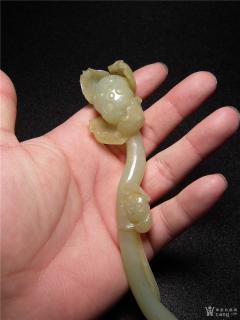 和田青白玉圆雕子母莲蓬荷叶小摆件
